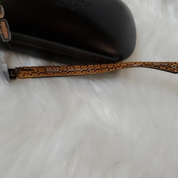 COACH GLASSES WITH CASE - Picture 6 of 16